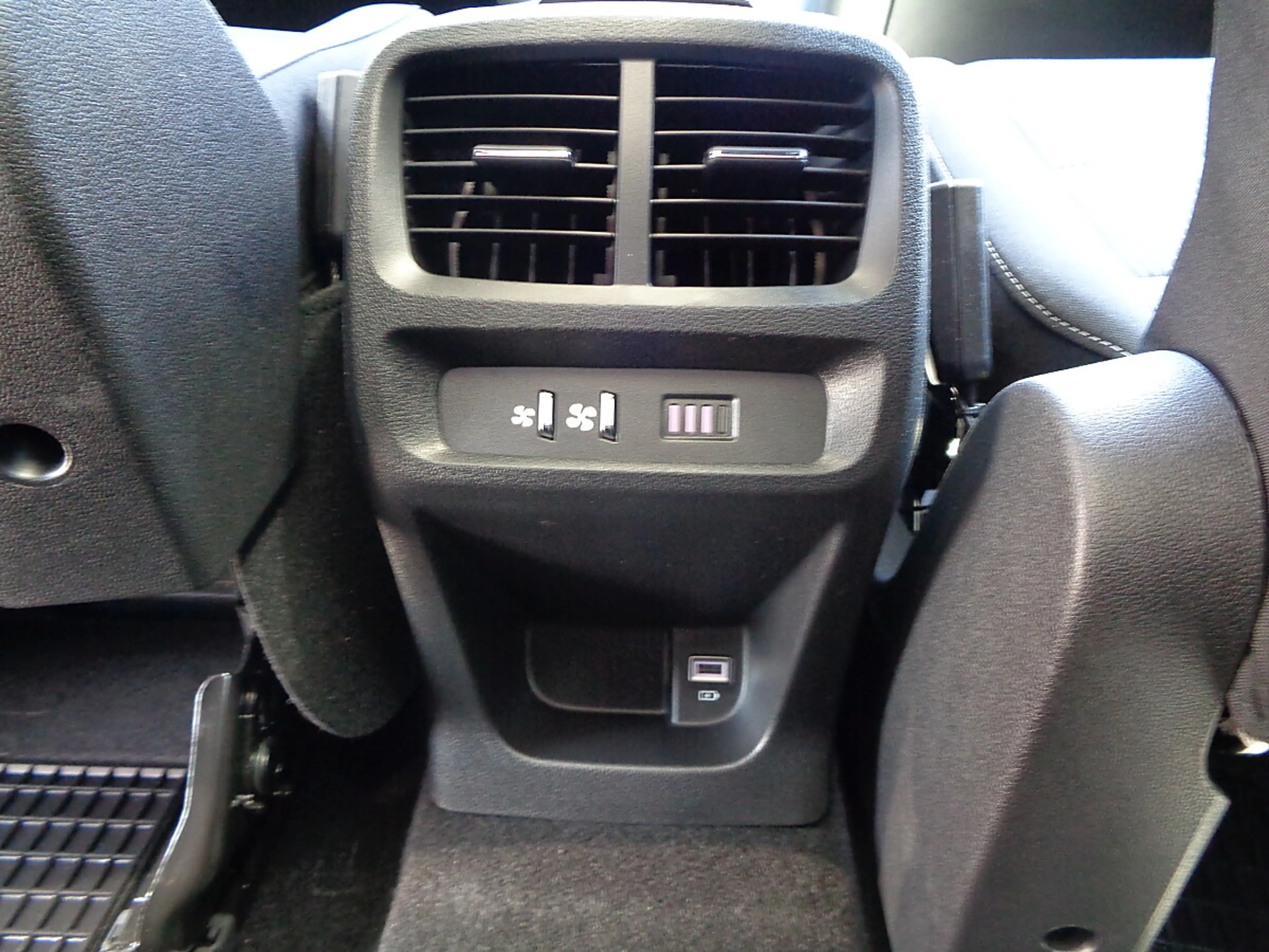 Fiat Doblo M Diesel 130 S&S Aut. PANORAMA NAVI KAMERA SCHI... — photo 14
