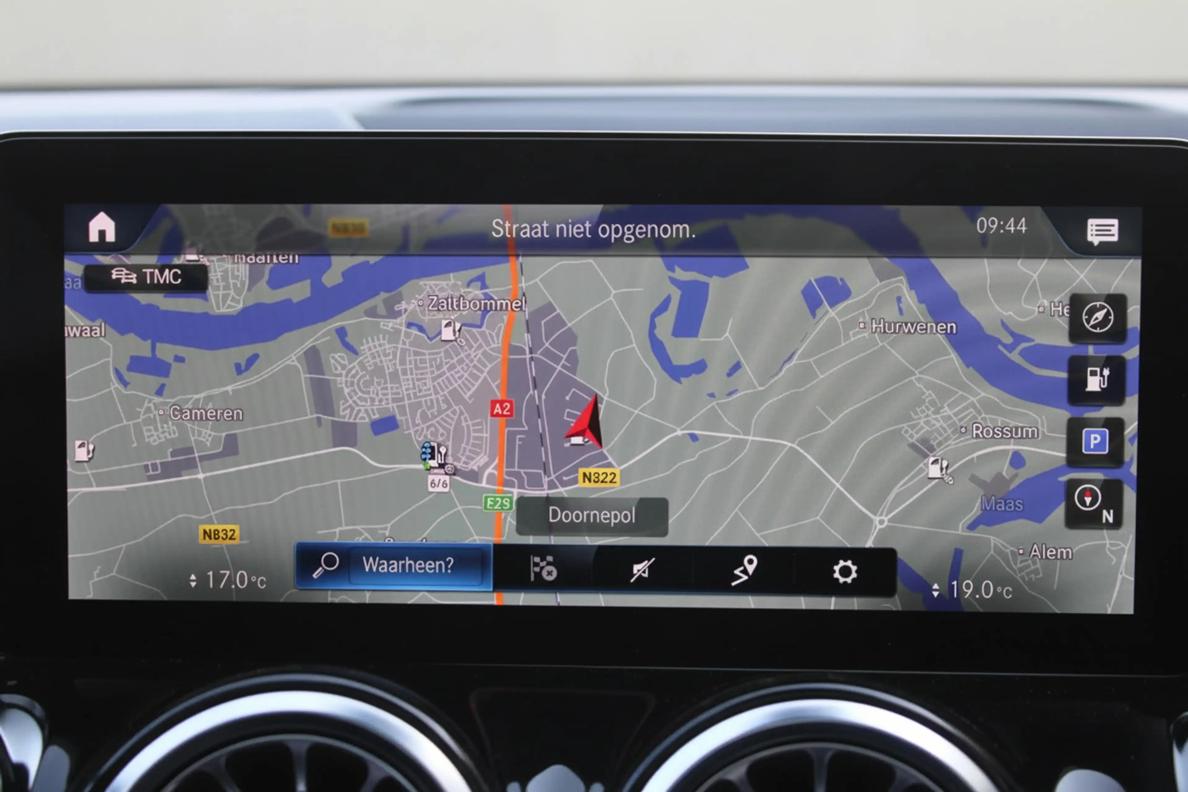 Mercedes-Benz EQB 250 Luxury Line 7-PER 67 kWh PANORAMADAK LEDER DISTRON — photo 18
