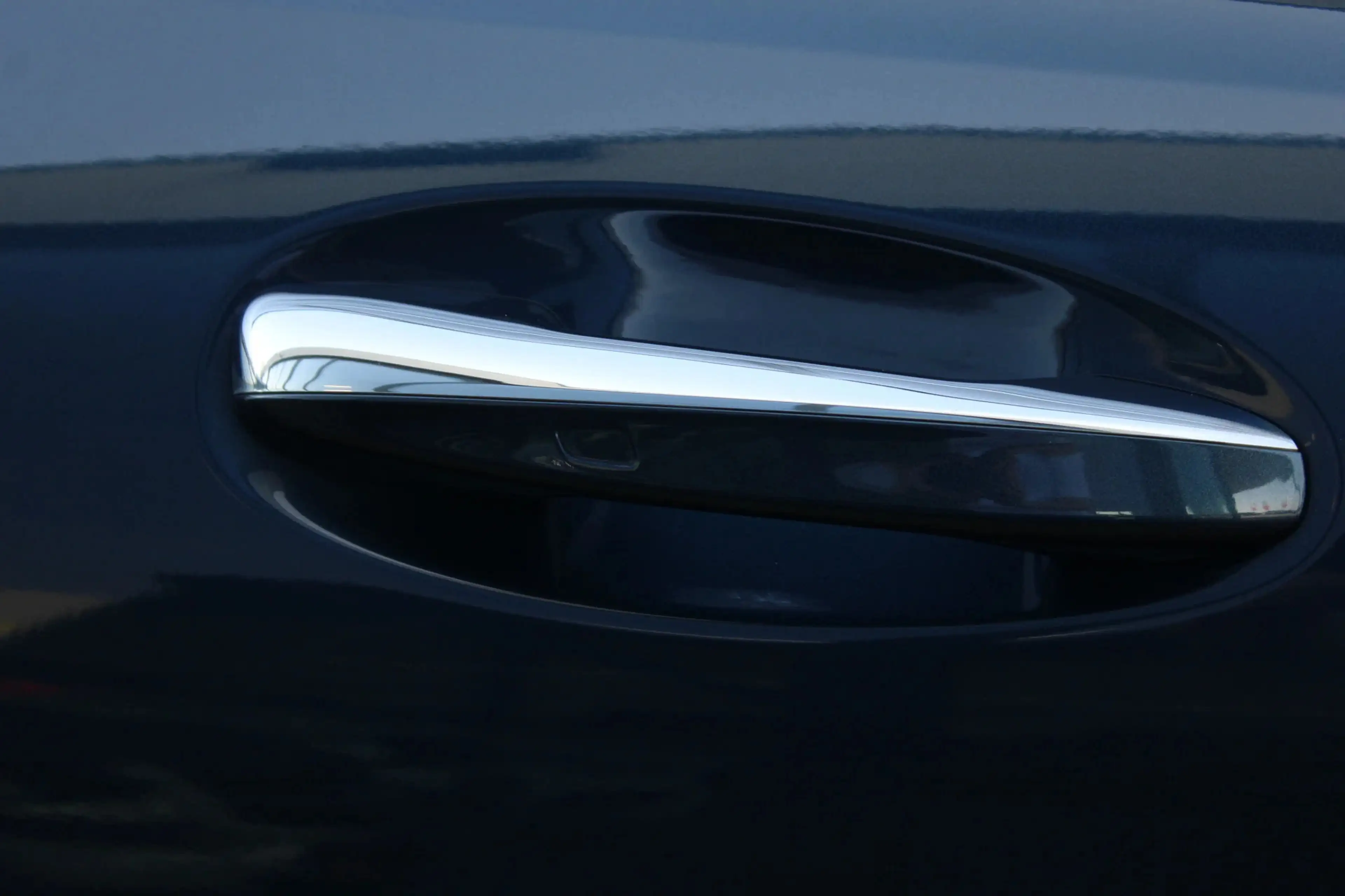 Mercedes-Benz EQB 250 Luxury Line 7-PER 67 kWh PANORAMADAK LEDER DISTRON — photo 11