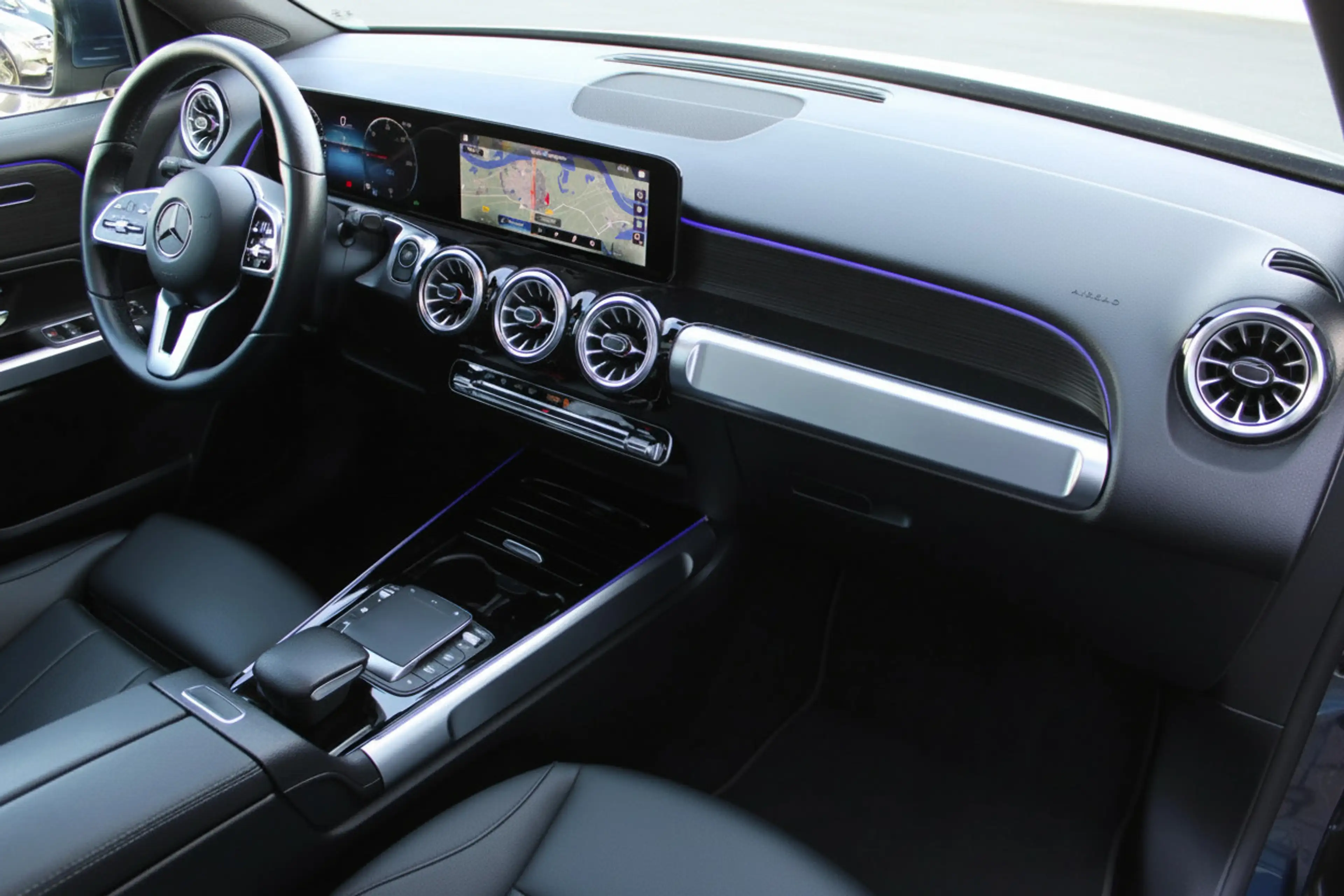 Mercedes-Benz EQB 250 Luxury Line 7-PER 67 kWh PANORAMADAK LEDER DISTRON — photo 12