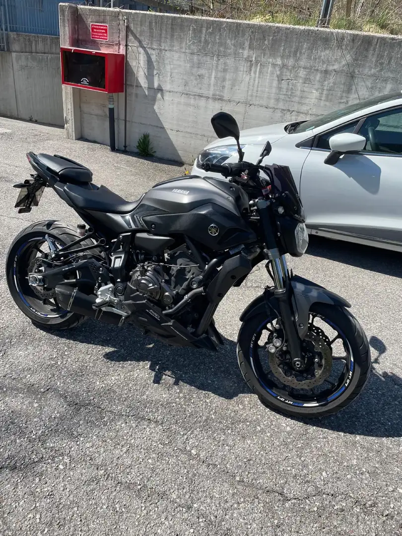 Yamaha MT-07 - 1