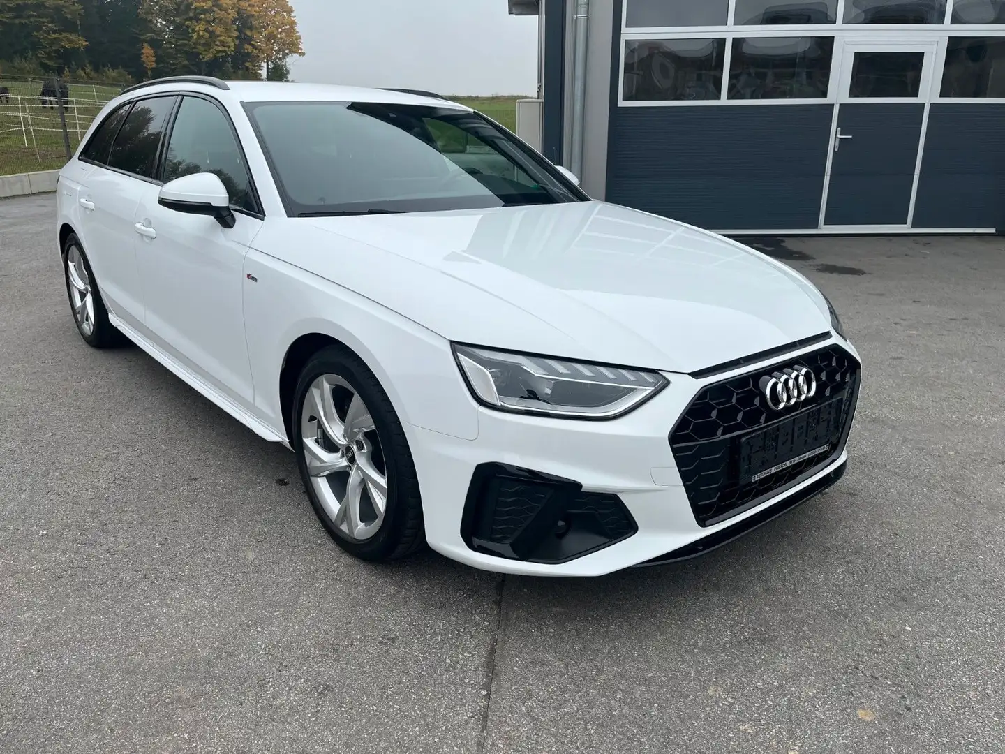Audi A4 Avant 35 TFSI S tro S line/DAB/Kamera/Leder Weiß - 2