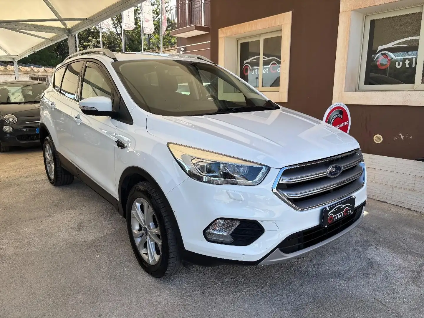Ford Kuga 2.0 TDCI 150 CV S&S 4WD Titanium Bianco - 1