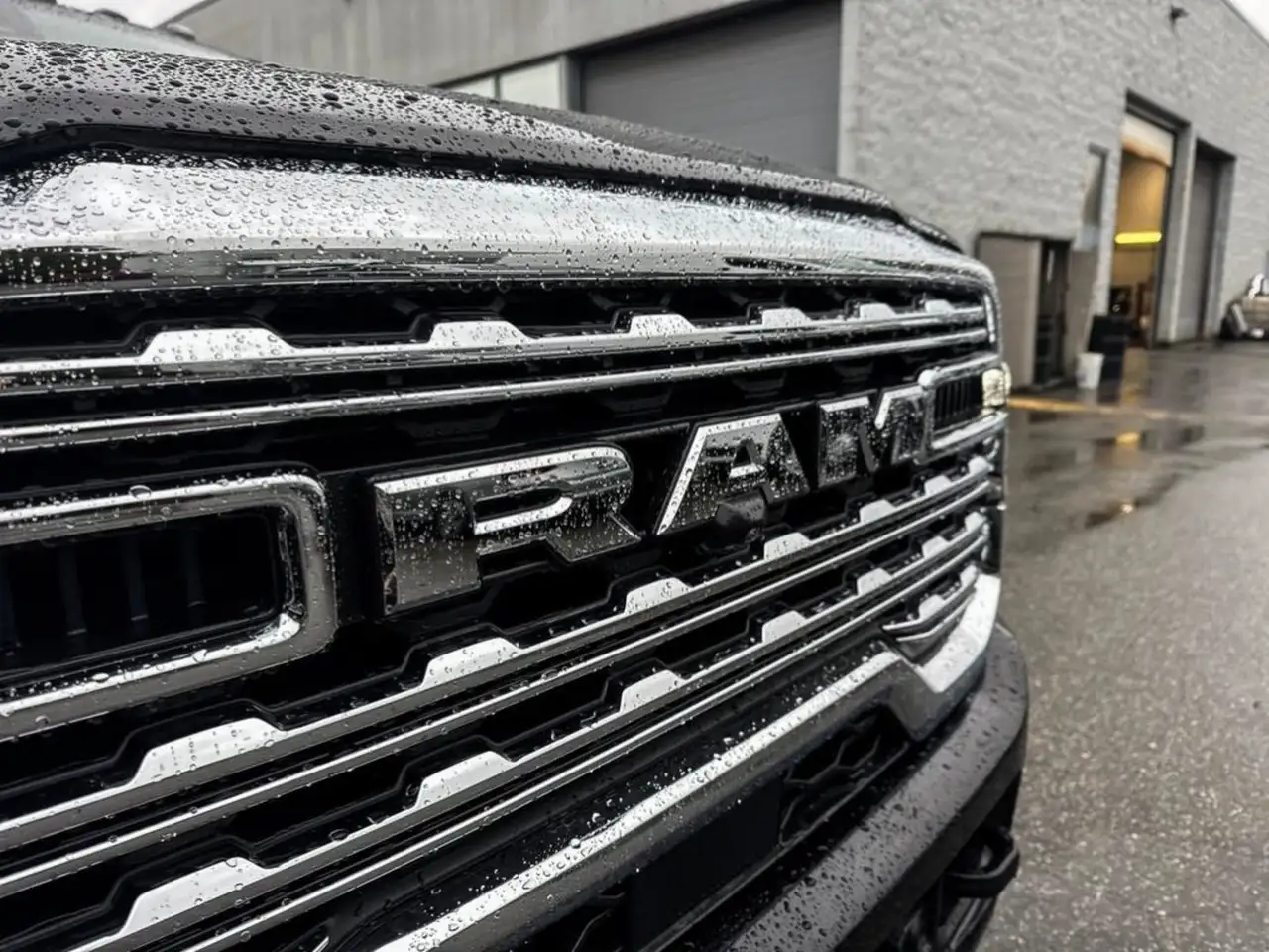 RAM 3500 снимка RAM 3500