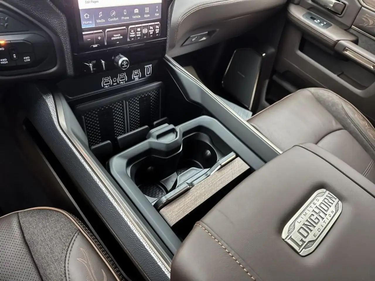 RAM 3500 снимка RAM 3500