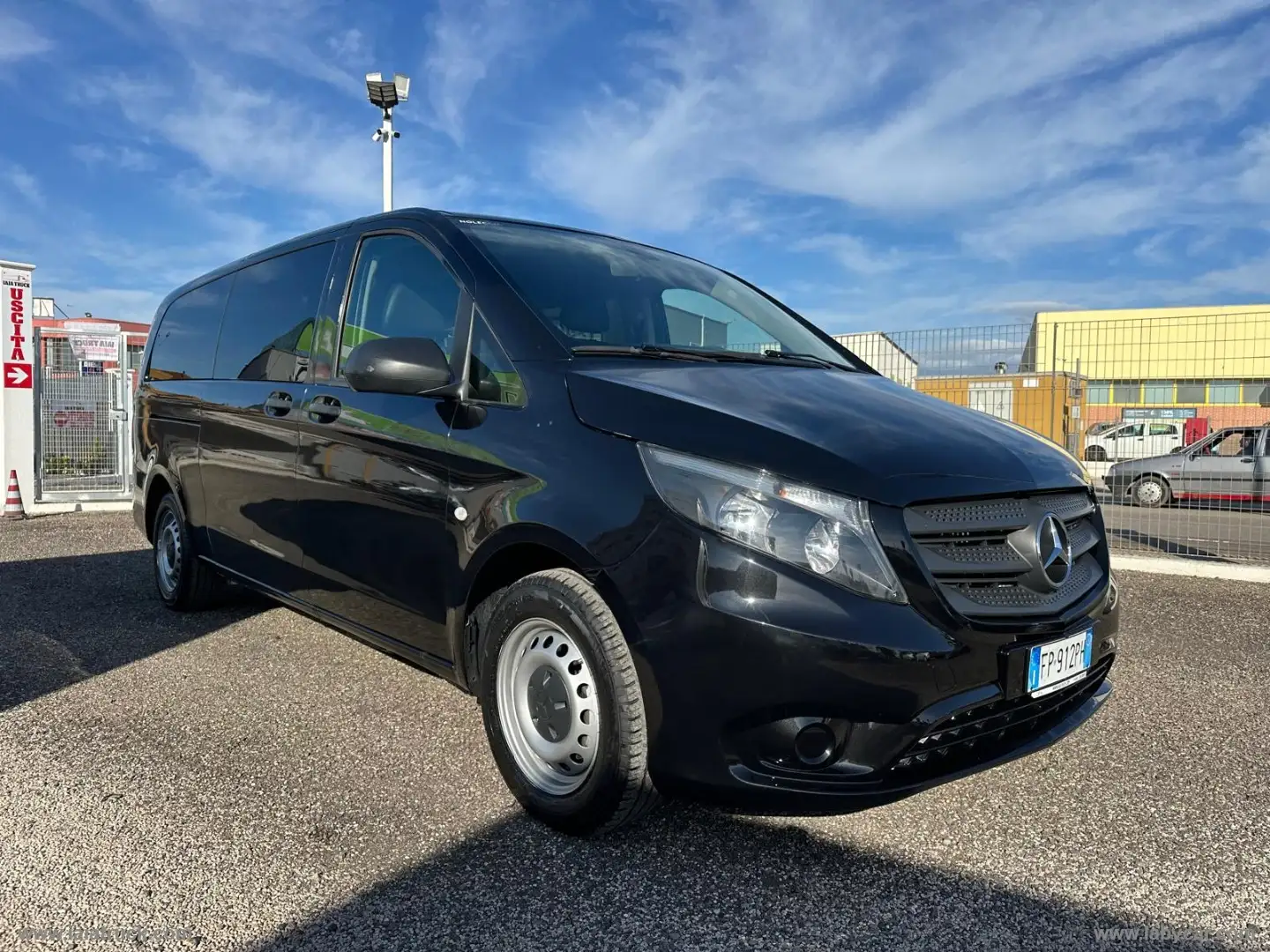 Mercedes-Benz Vito 9 POSTI 1.6 CDI 9 Posti Nero - 2