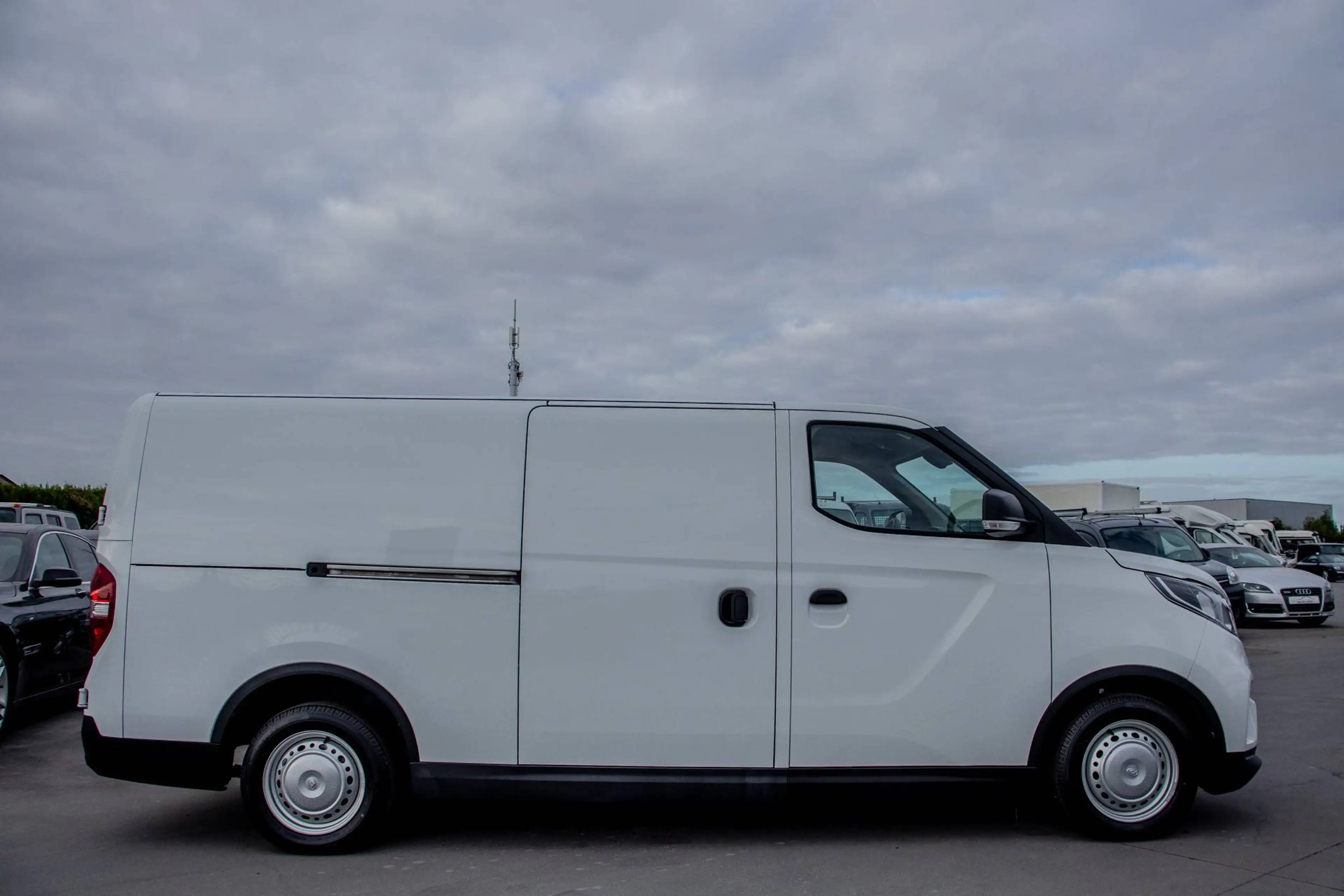 Maxus eDeliver 3 35 kWh L2H1 EV / NIEUW / LICHTE VRACHT / APPLE CARPLAY / CAMERA / CRUISECONTROL / ZETELVERWARMING ! — photo 8