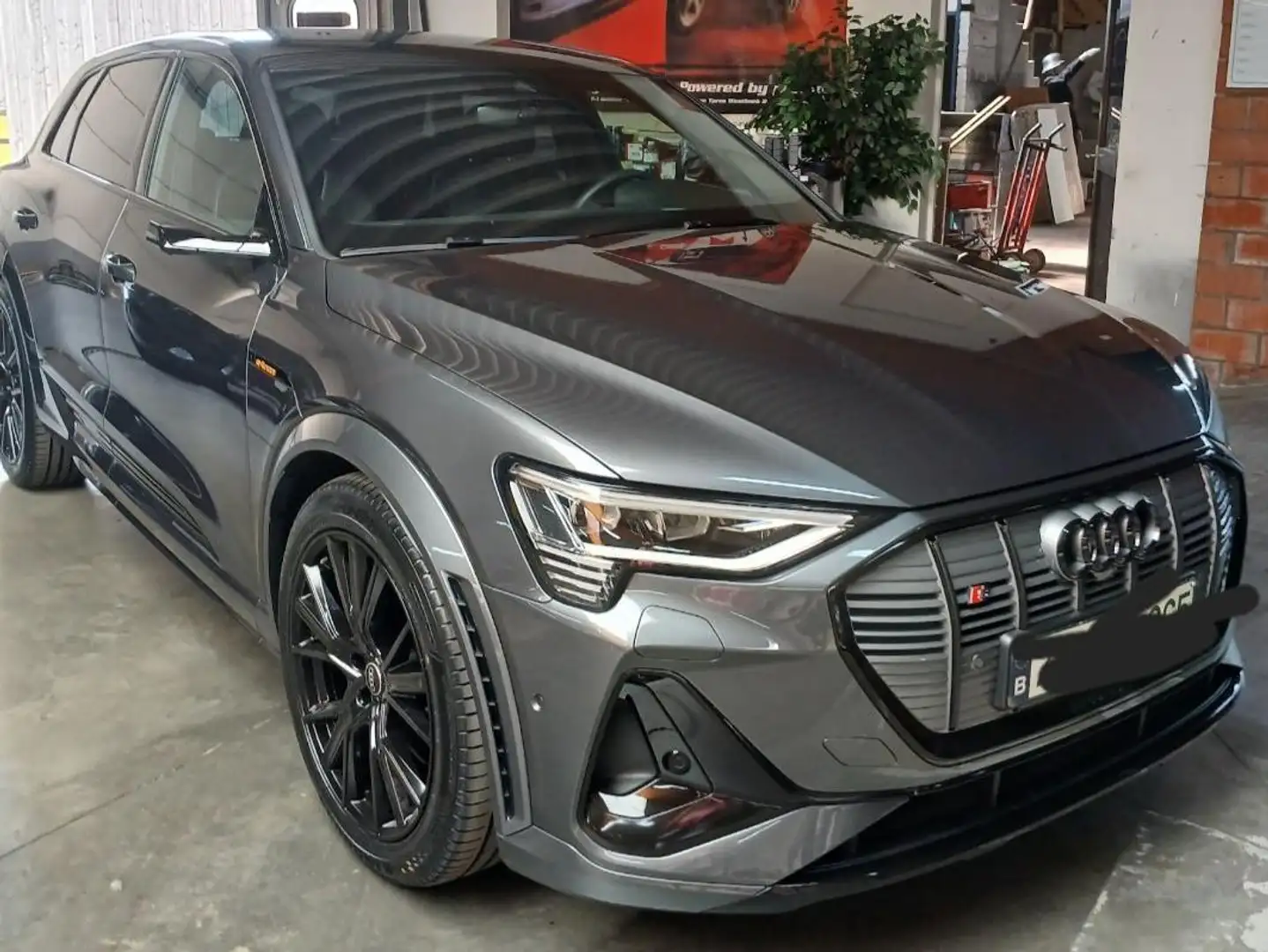 Audi Q8 e-tron Sline GE Brun - 2