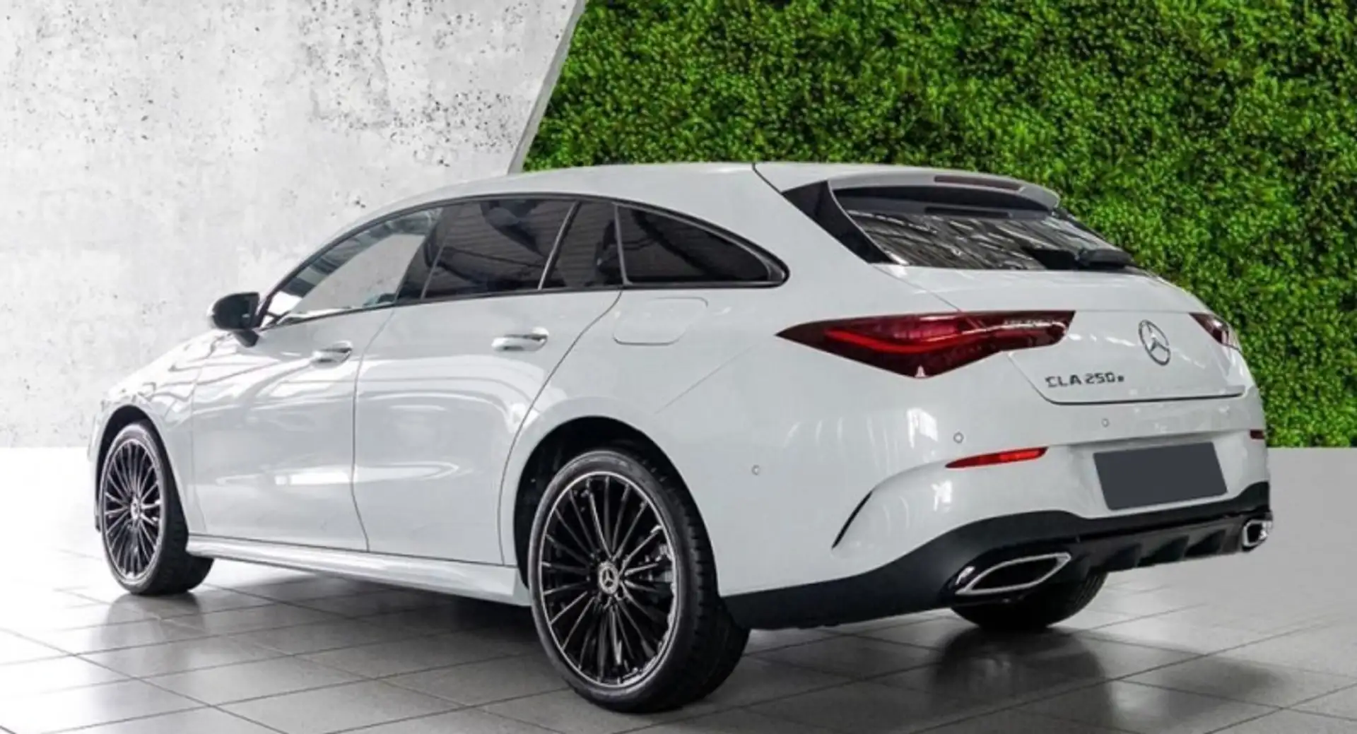 Mercedes-Benz CLA 250 250 e hybrid EQ Shooting Brake AMG Line Premium Bianco - 2