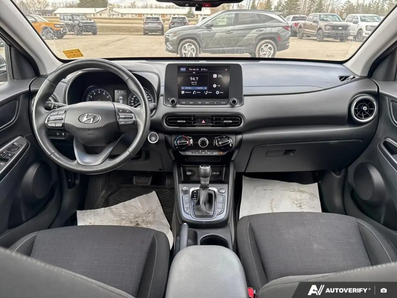 Hyundai KONA снимка Hyundai KONA