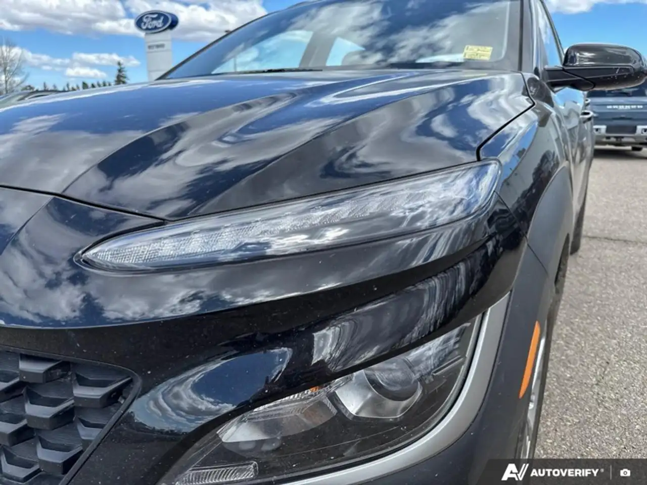 Hyundai KONA снимка Hyundai KONA