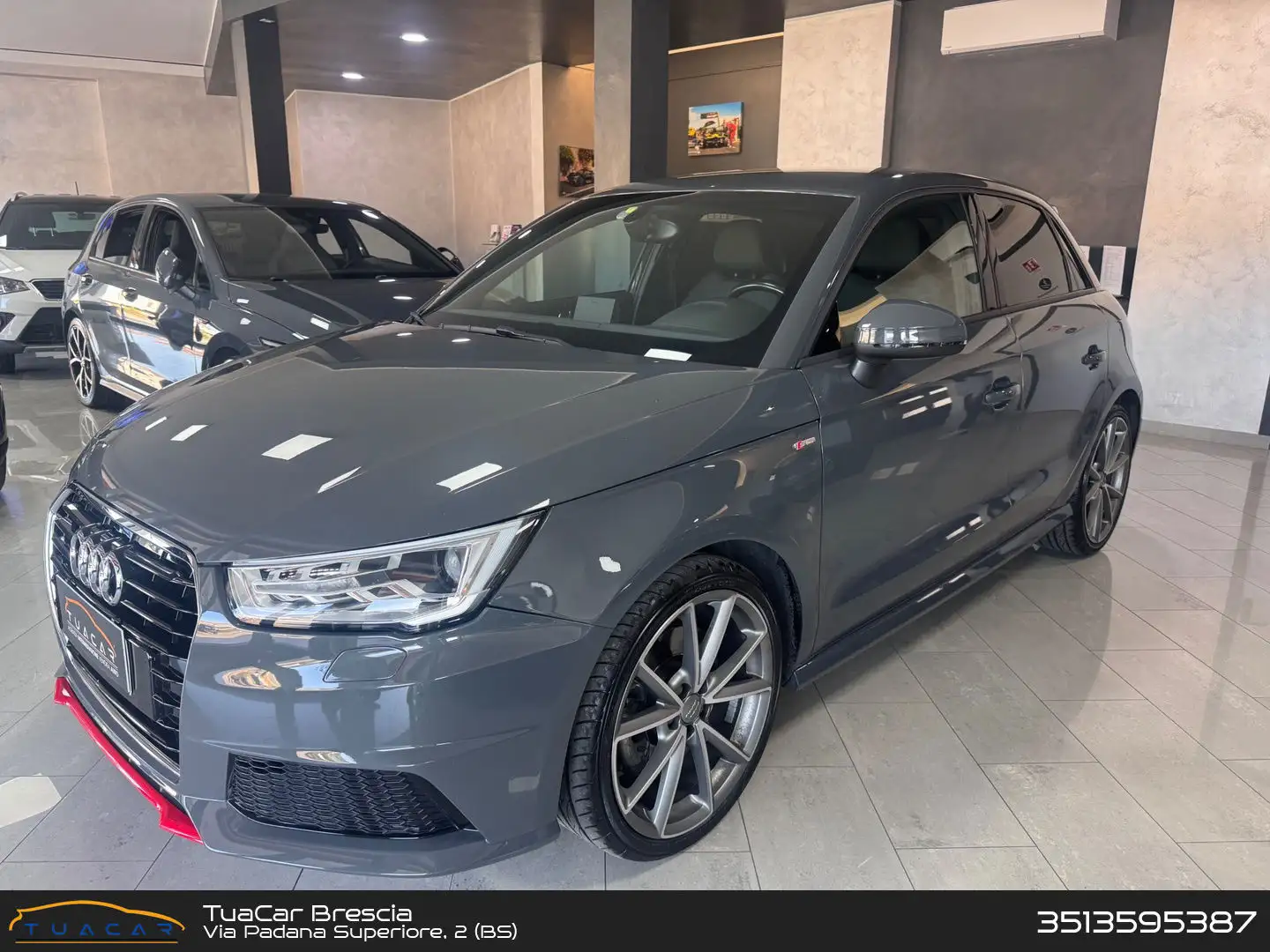 Audi A1 S Line 1.8 TFSI Gris - 1