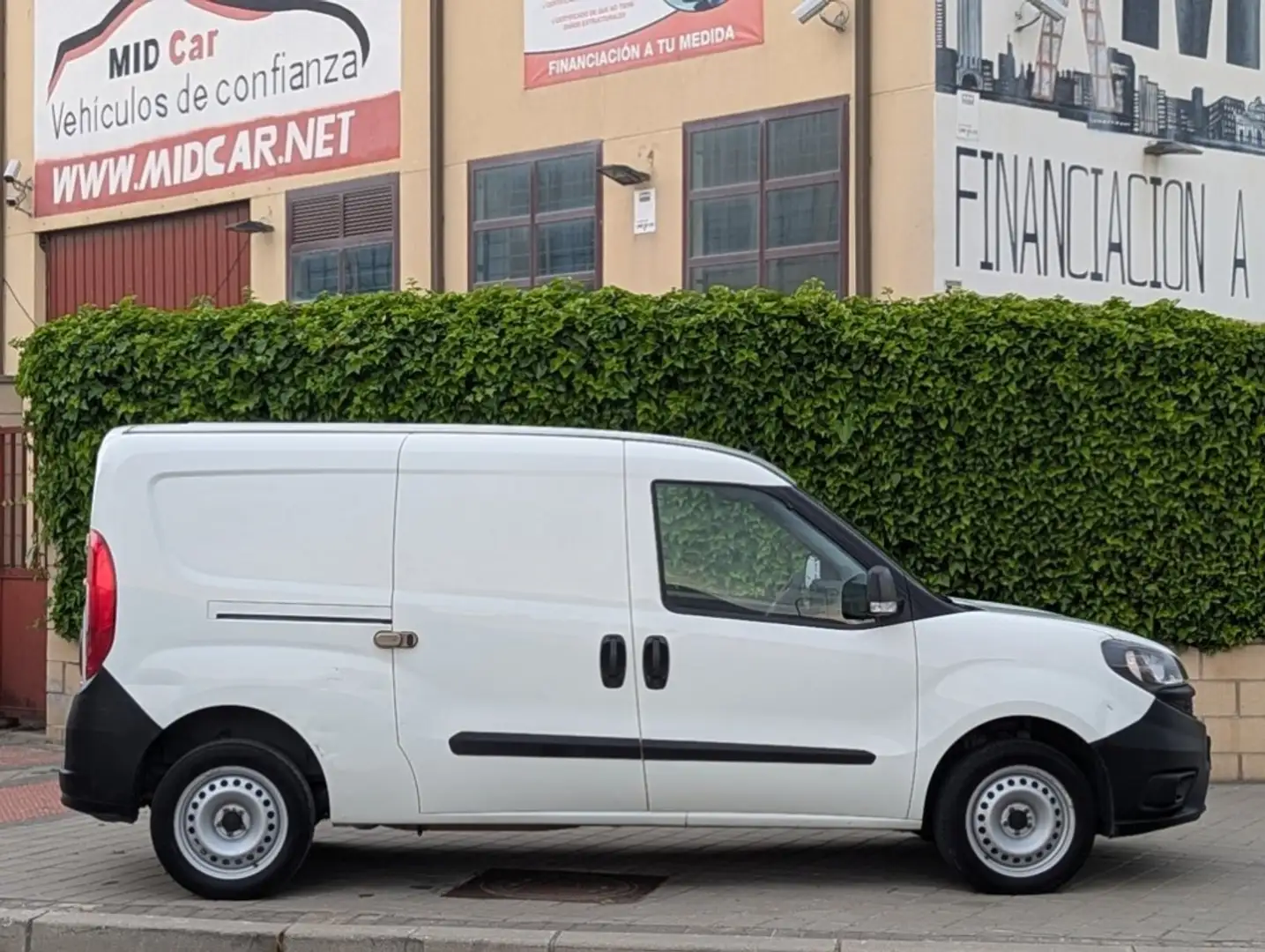 Fiat Dobló Cargo 1.4 T-Jet GNC Base Maxi Blanco - 2