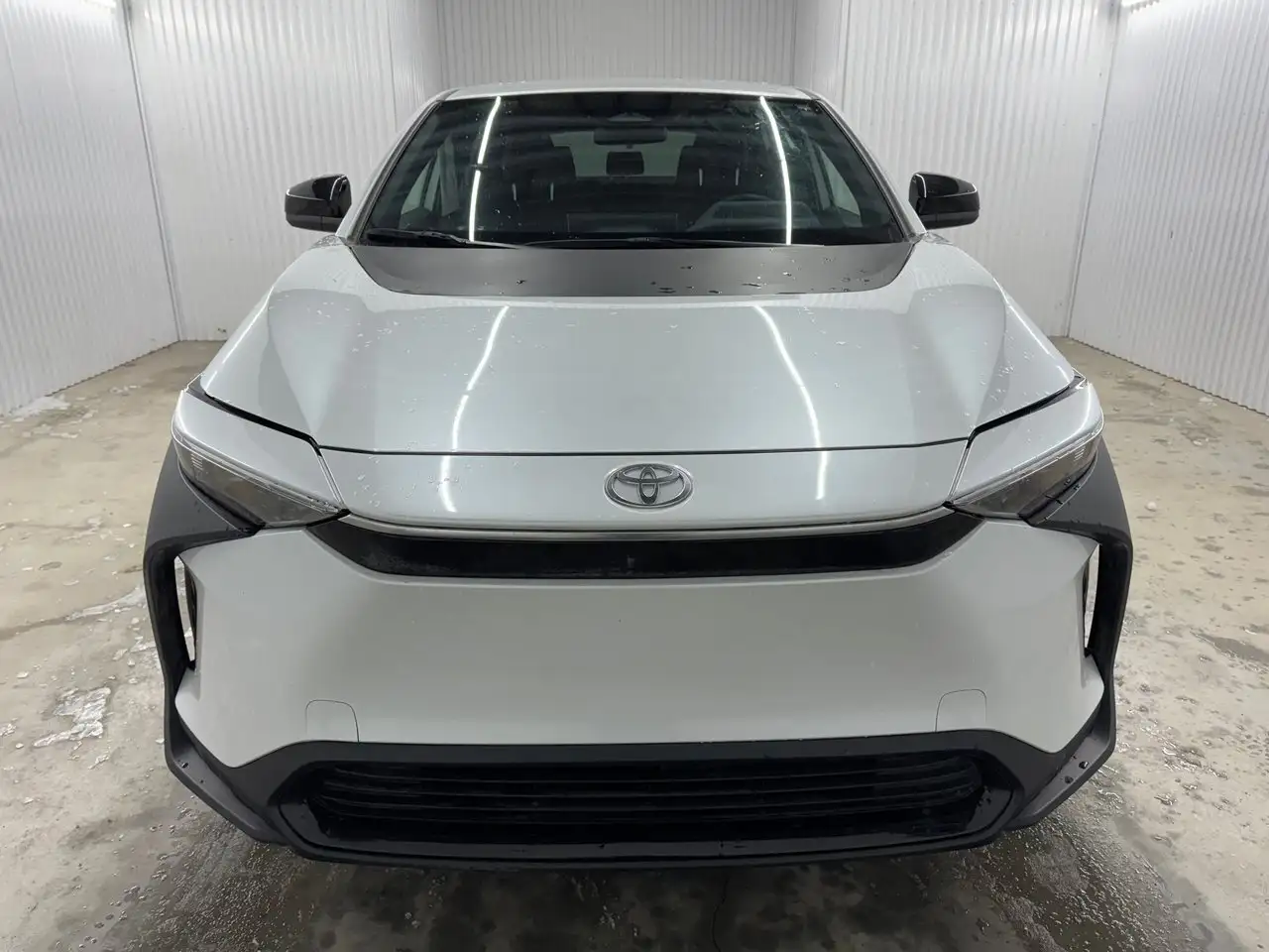 Toyota bZ4X снимка Toyota bZ4X