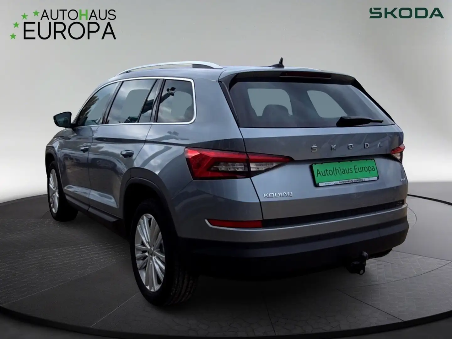 Skoda Kodiaq 2.0 TSI 4x4 DSG Style ACC AHK StandHZ Kam360 Navi Grau - 2
