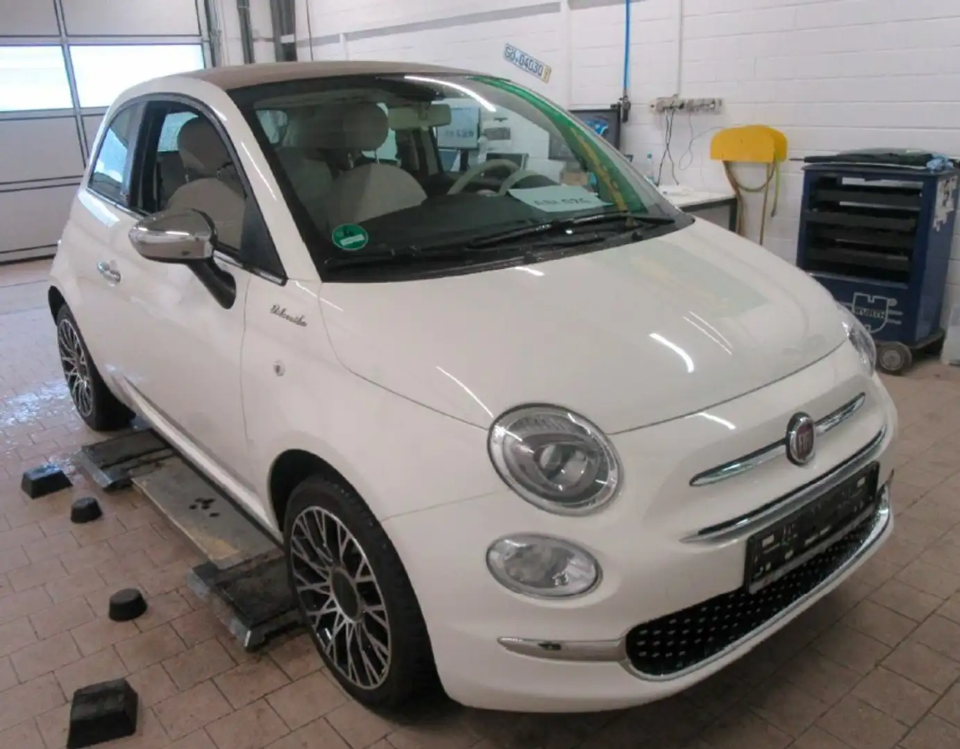 Fiat 500C 1.0 GSE DolceVita Limited Edition Weiß - 1