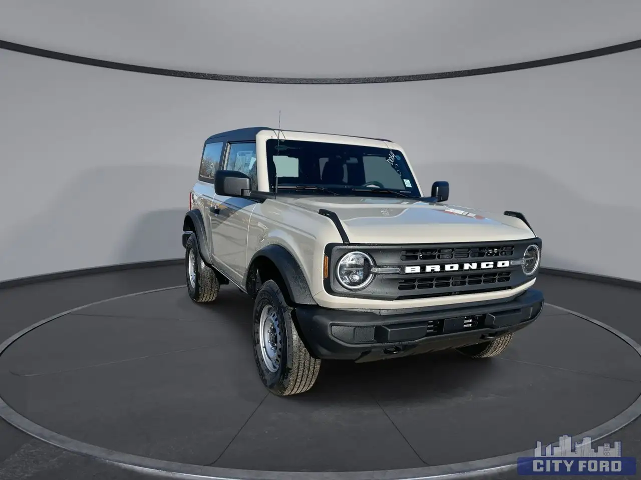 Ford Bronco снимка Ford Bronco