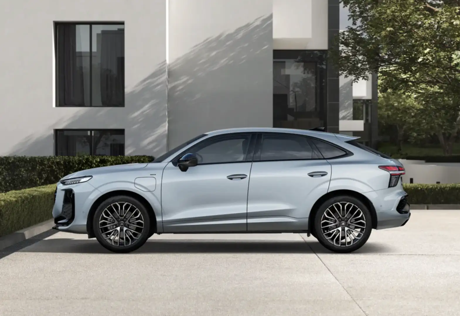 Audi Q3 Sportback e-hybrid Black line S tronic 200kW Gris - 2