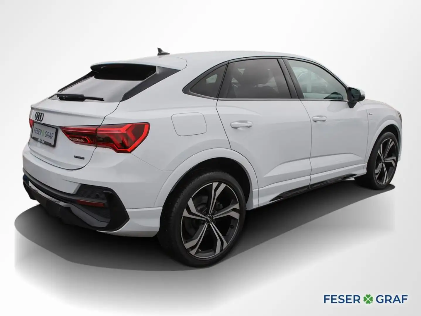 Audi Q3 Sportback 40 TFSI qu. 2x S line AHK Navi RüKa Weiß - 2