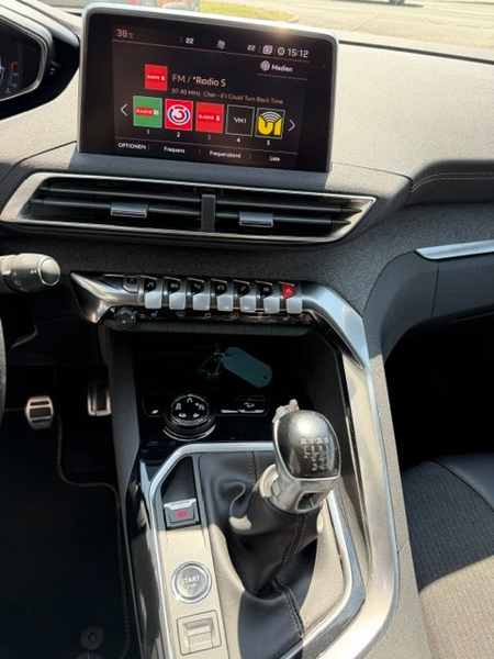 Peugeot 5008 GT Line 2,0 BlueHDI 150 S&S 6-Gang GT Line — photo 14