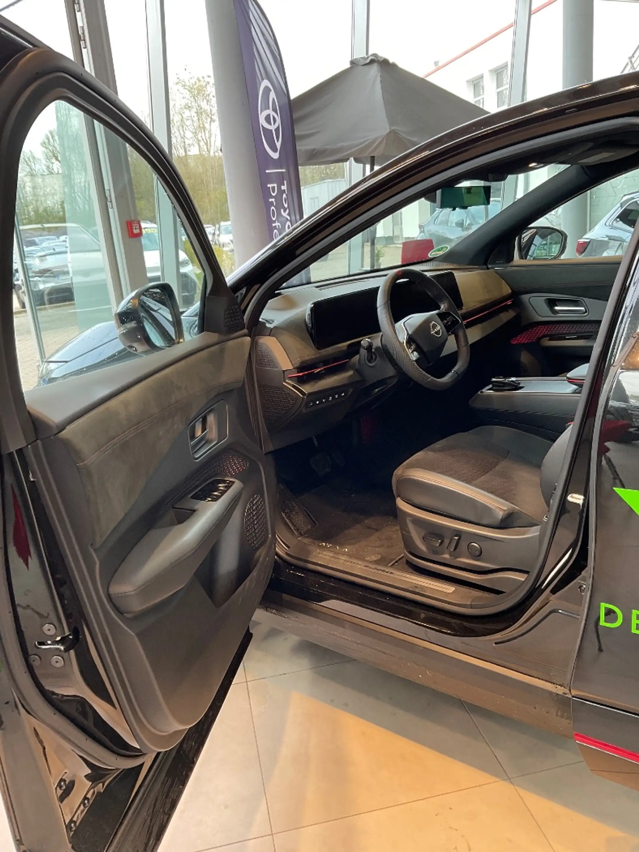 Nissan Ariya (87kWh|22kW-OBC) Nismo e-4orce ACC+LED+SHZ — photo 11