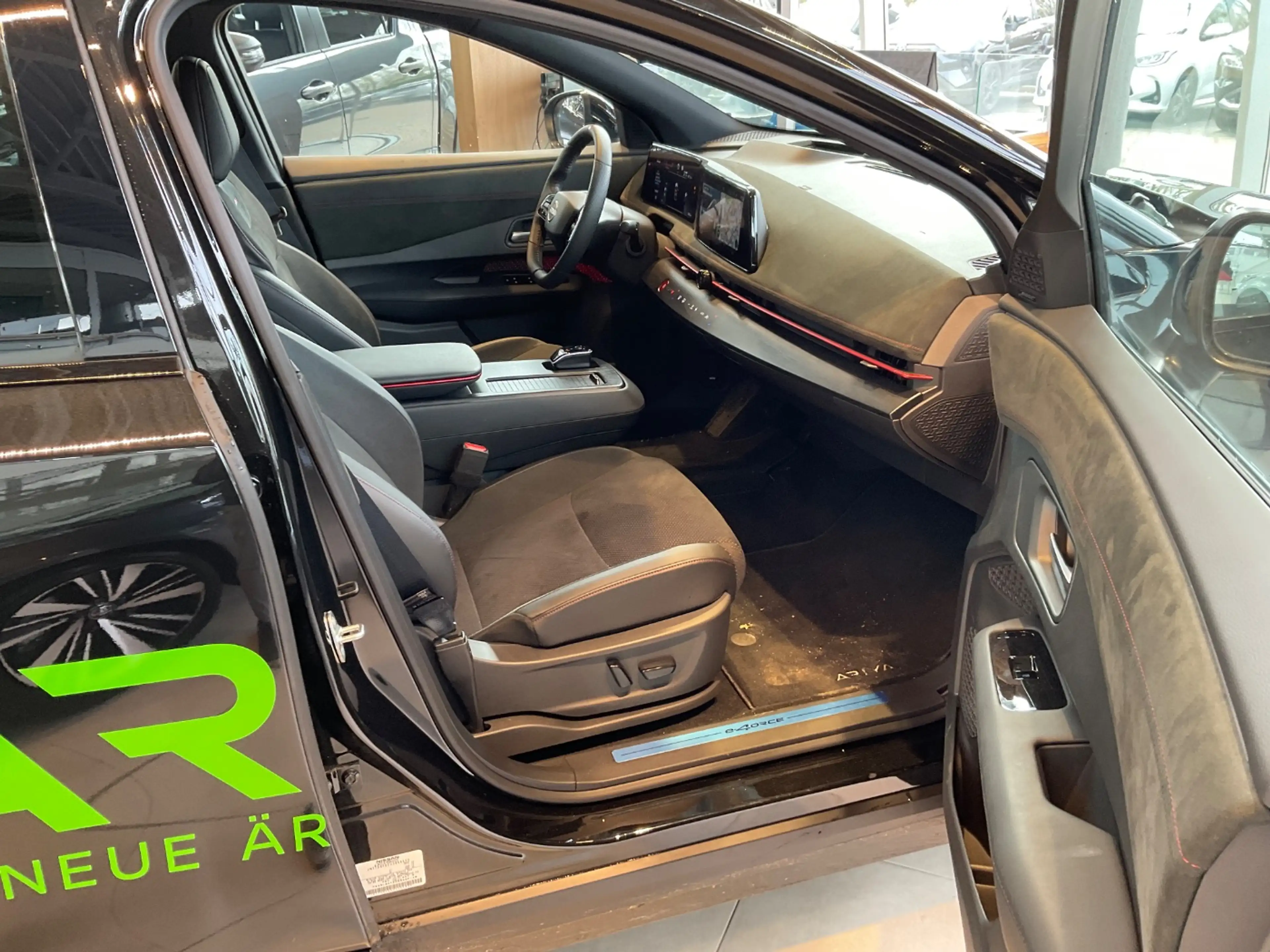 Nissan Ariya (87kWh|22kW-OBC) Nismo e-4orce ACC+LED+SHZ — photo 12