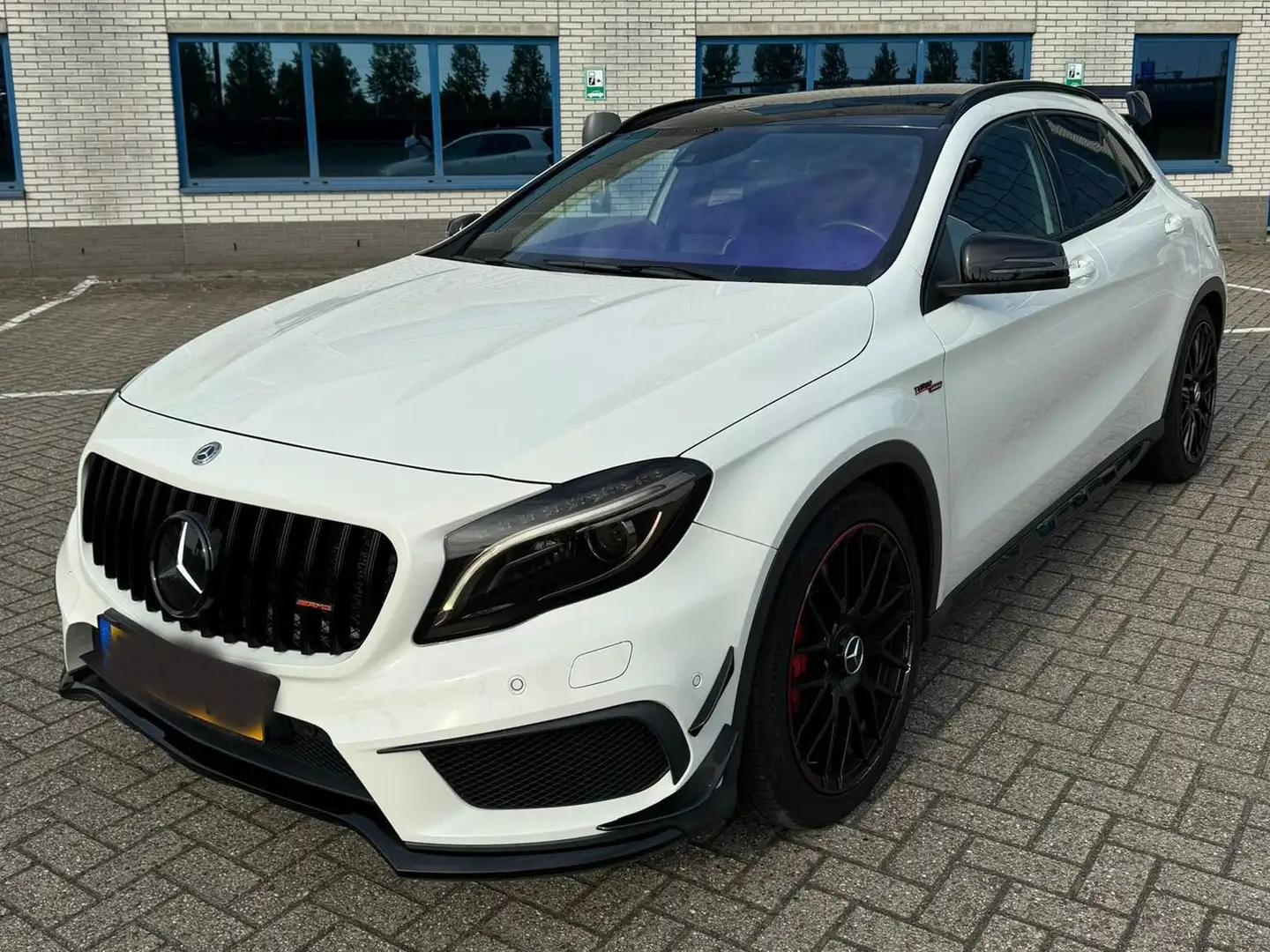 Mercedes-Benz GLA 45 AMG GLA 45 AMG 4M Edition 1 Blanc - 1