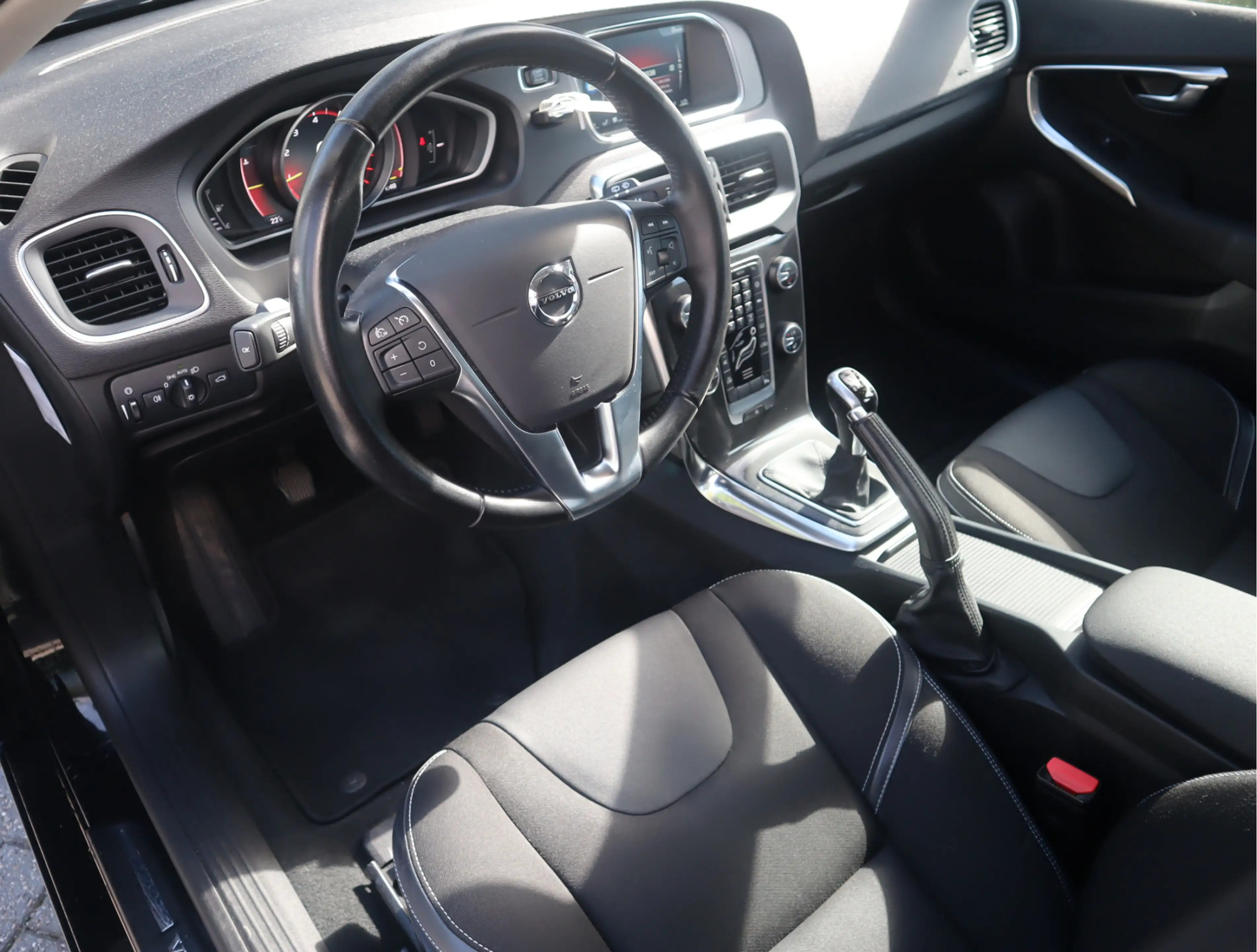 Volvo V40 2.0 T3 Momentum Navi / Stoelverw  / Standkachel / — photo 8