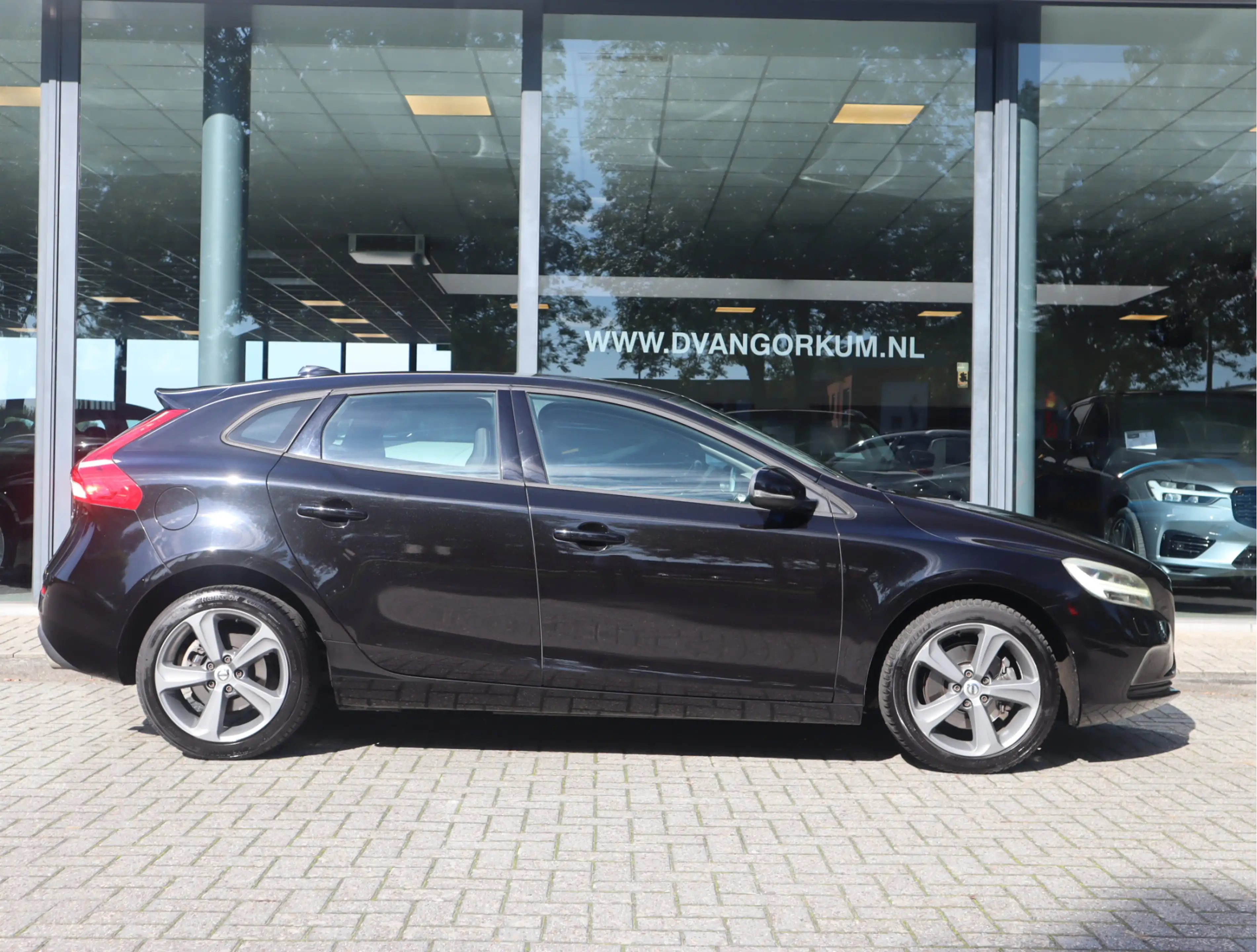 Volvo V40 2.0 T3 Momentum Navi / Stoelverw  / Standkachel / — photo 3