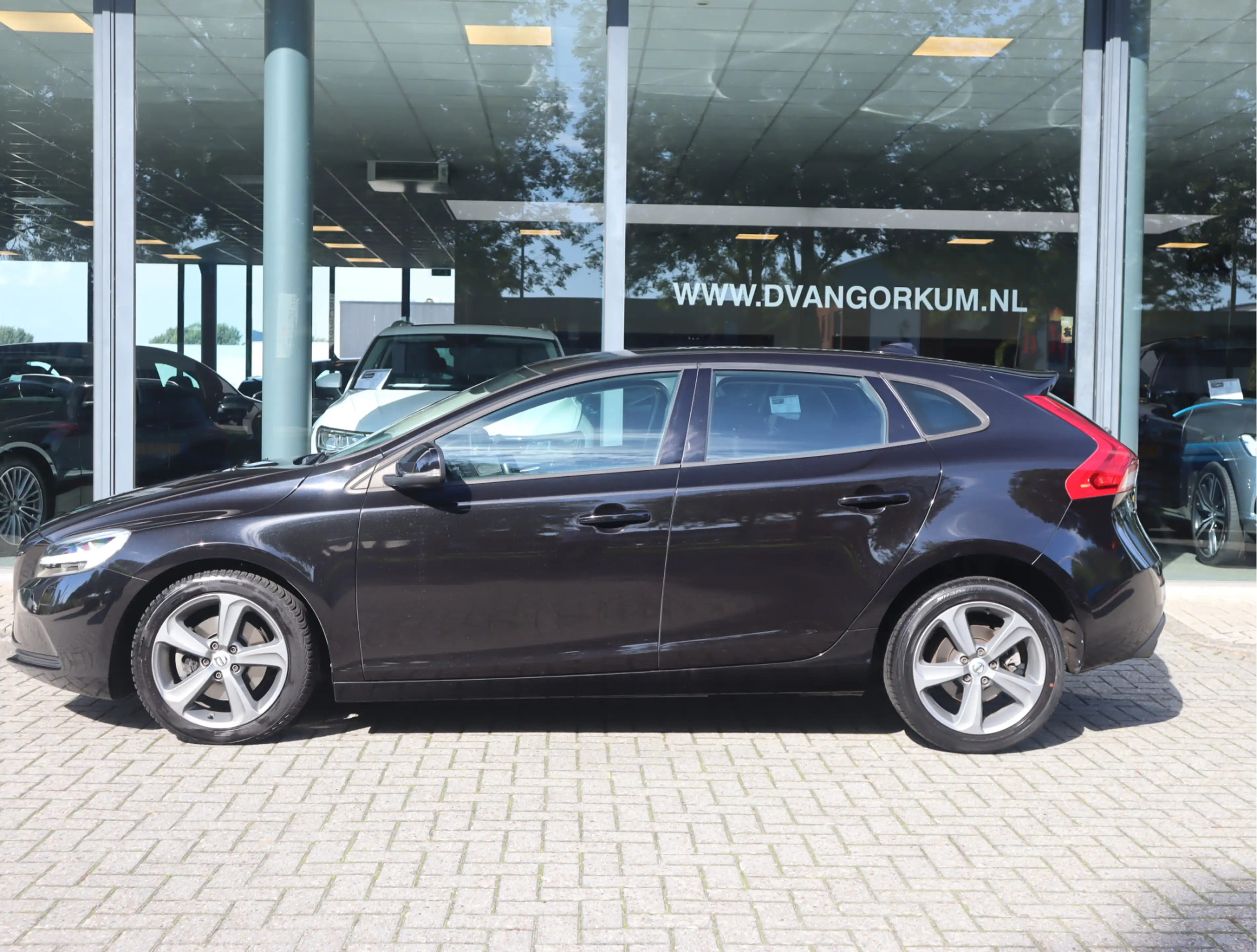 Volvo V40 2.0 T3 Momentum Navi / Stoelverw  / Standkachel / — photo 2