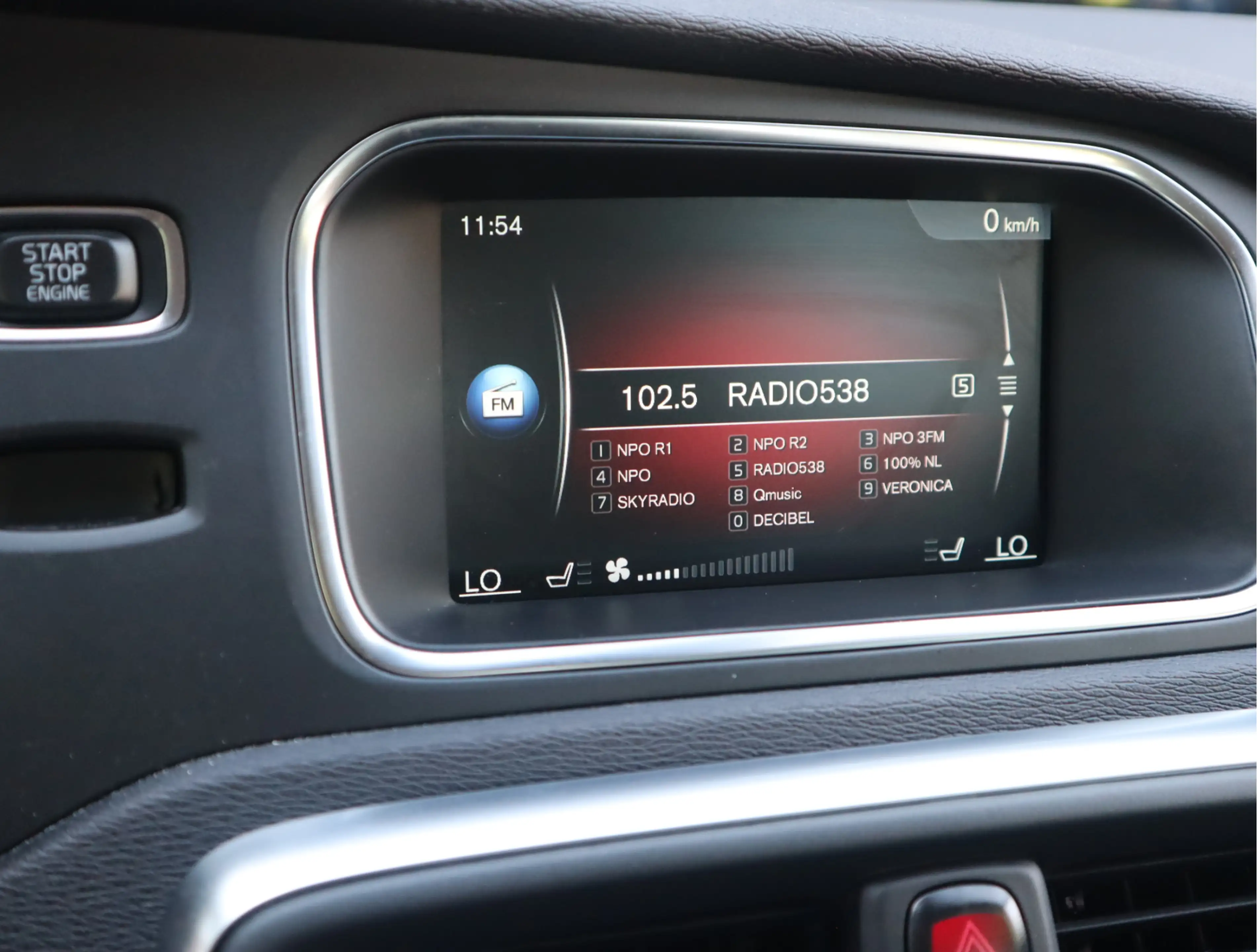 Volvo V40 2.0 T3 Momentum Navi / Stoelverw  / Standkachel / — photo 26