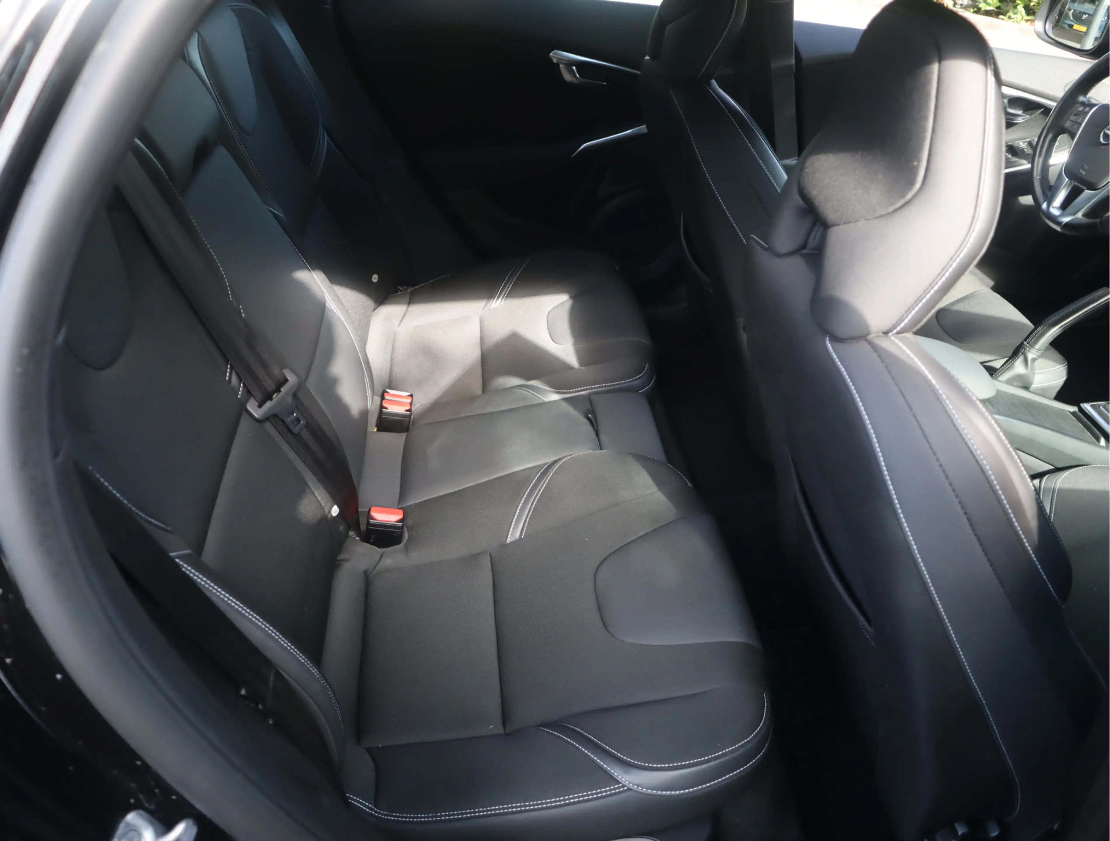 Volvo V40 2.0 T3 Momentum Navi / Stoelverw  / Standkachel / — photo 11