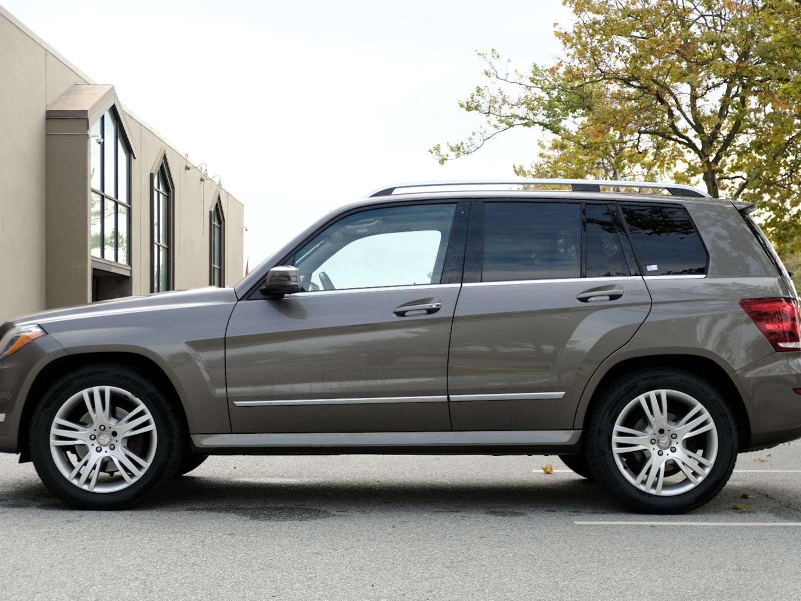 2015 Mercedes-Benz GLK-Class GLK 250 BlueTec | NAVIGATION | SUNROOF | CREAM LEA — photo 1