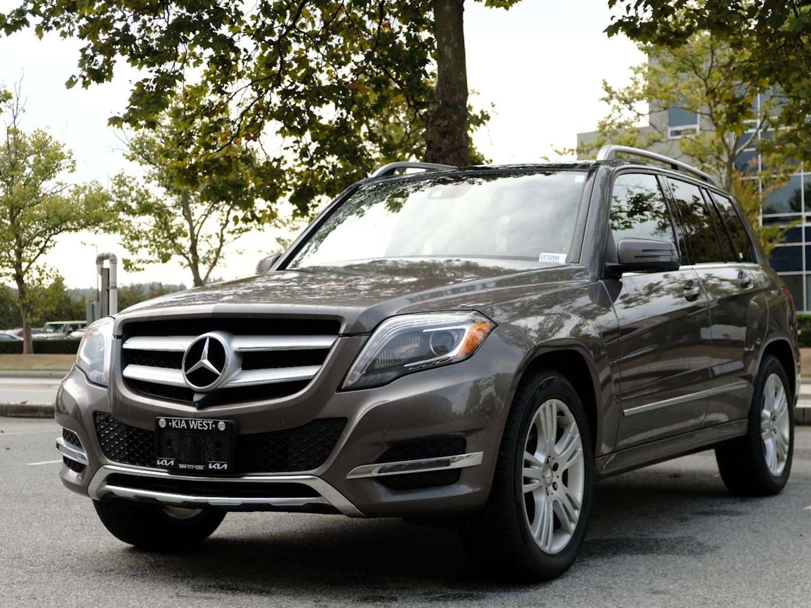 2015 Mercedes-Benz GLK-Class GLK 250 BlueTec | NAVIGATION | SUNROOF | CREAM LEA