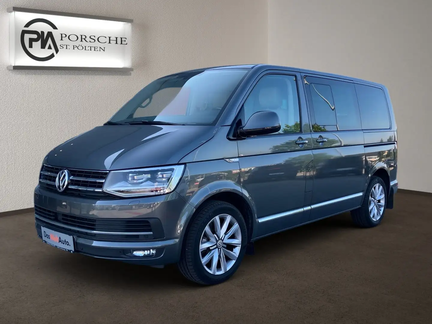 Volkswagen T6 Multivan VW T6 Multivan Highline TSI 4MOTION Grijs - 2