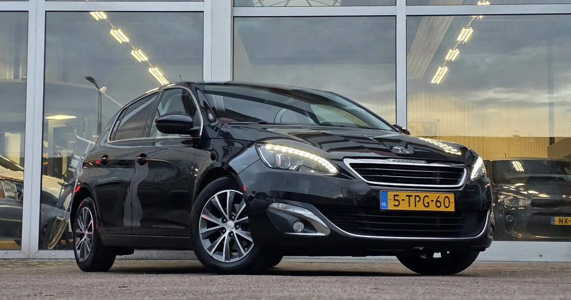 Peugeot 308 1.6 THP Allure 100% onderhouden Denon Audio Cruise Noir - 2
