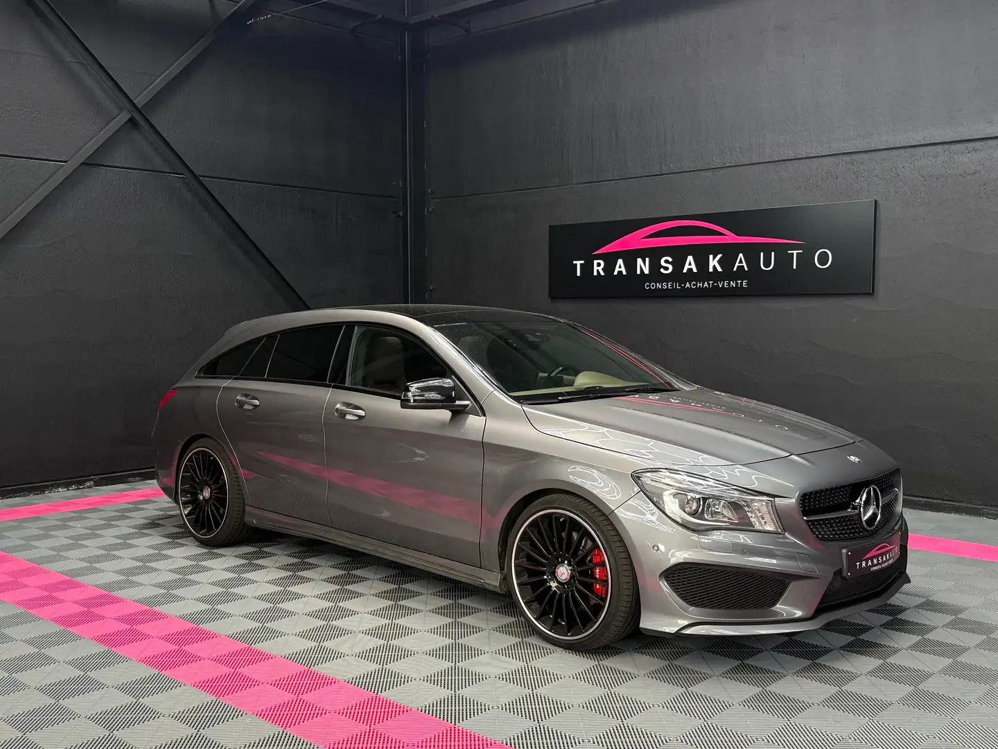Mercedes-Benz CLA 220 D Grijs - 1