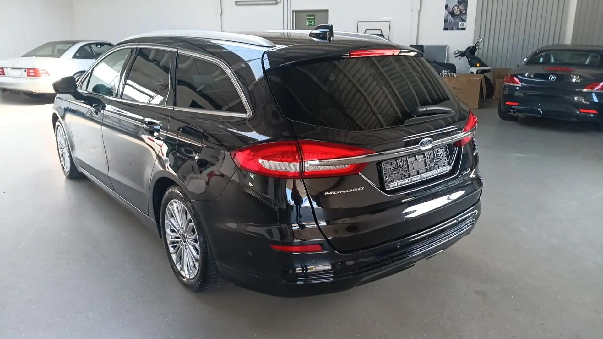 Ford Mondeo 2.0 Hybrid Modellpflege AHK schwenkbar Negro - 2
