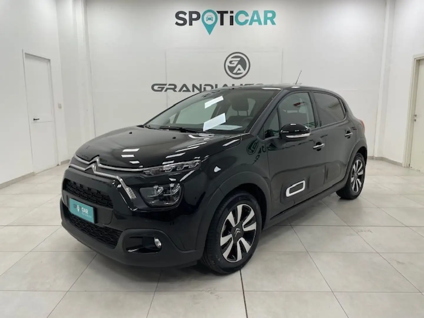 Citroen C3 III 2017 -  1.2 puretech Shine s&s 83cv Nero - 1