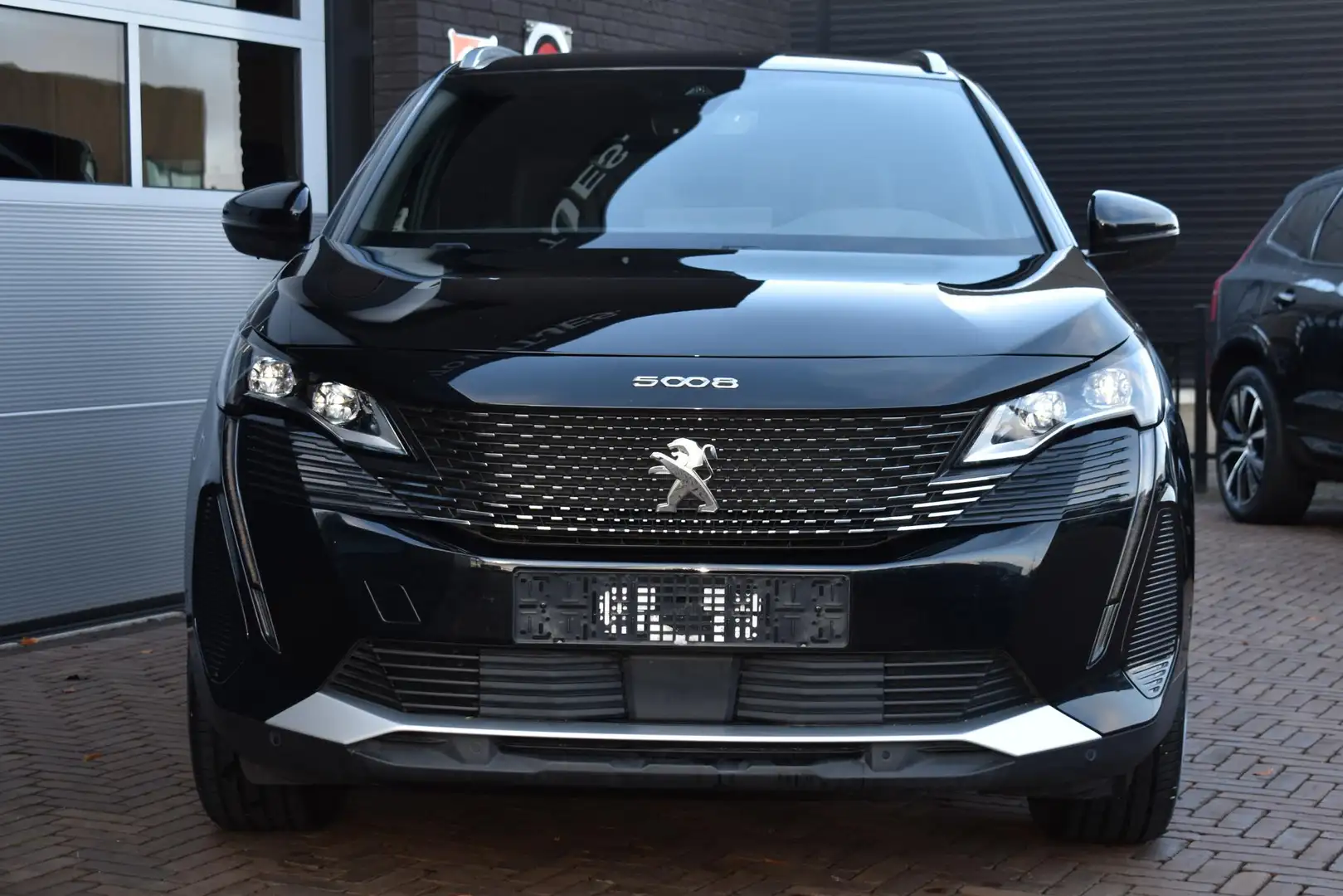 Peugeot 5008 1.2 PureTech 130PK Aut. GT | 7 Zits | LED | Navi | Noir - 2