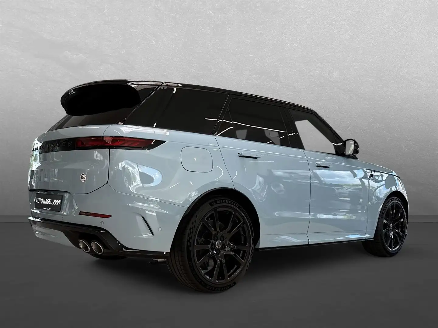 Land Rover Range Rover Sport P635 SV Celestial Collection Blau - 2