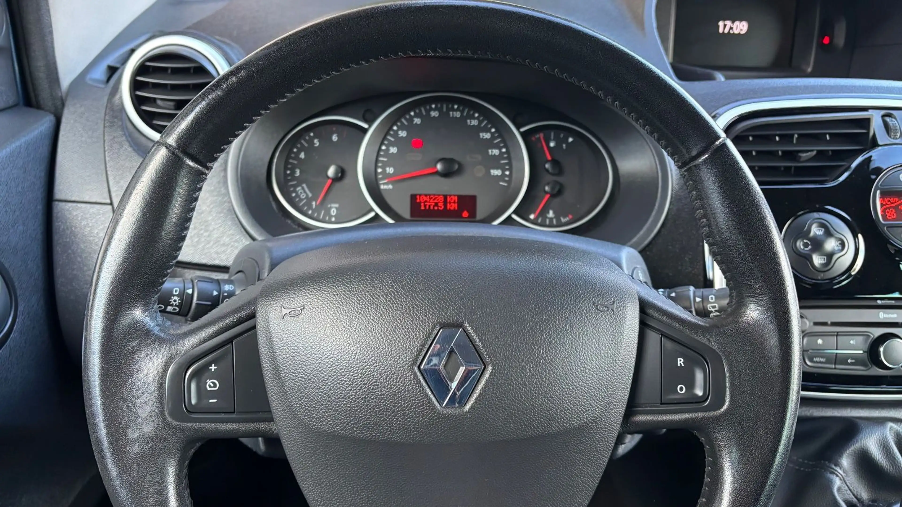 Renault Kangoo Intens 1.5 DCI 110 — photo 13