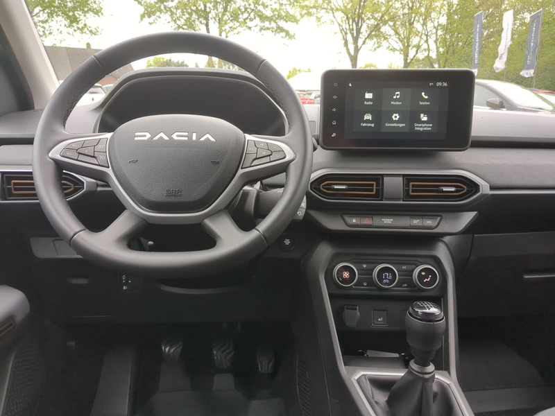 Dacia Jogger TCe 110 Extreme 5-Sitzer+RFK+Klimaauto.+PDC — photo 6