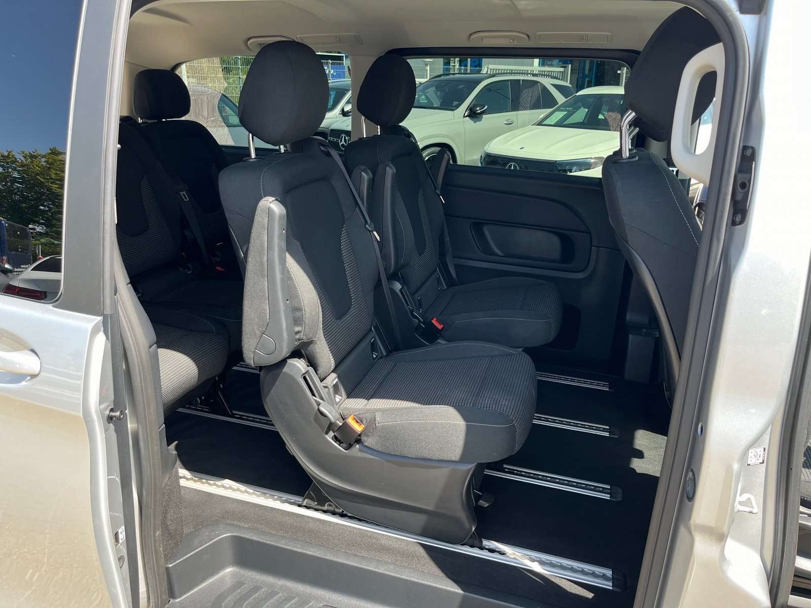Mercedes-Benz V 250