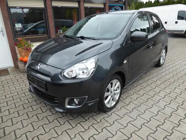 Mitsubishi Space Star Shine Alu 15"/Klimaautomatik/HU neu