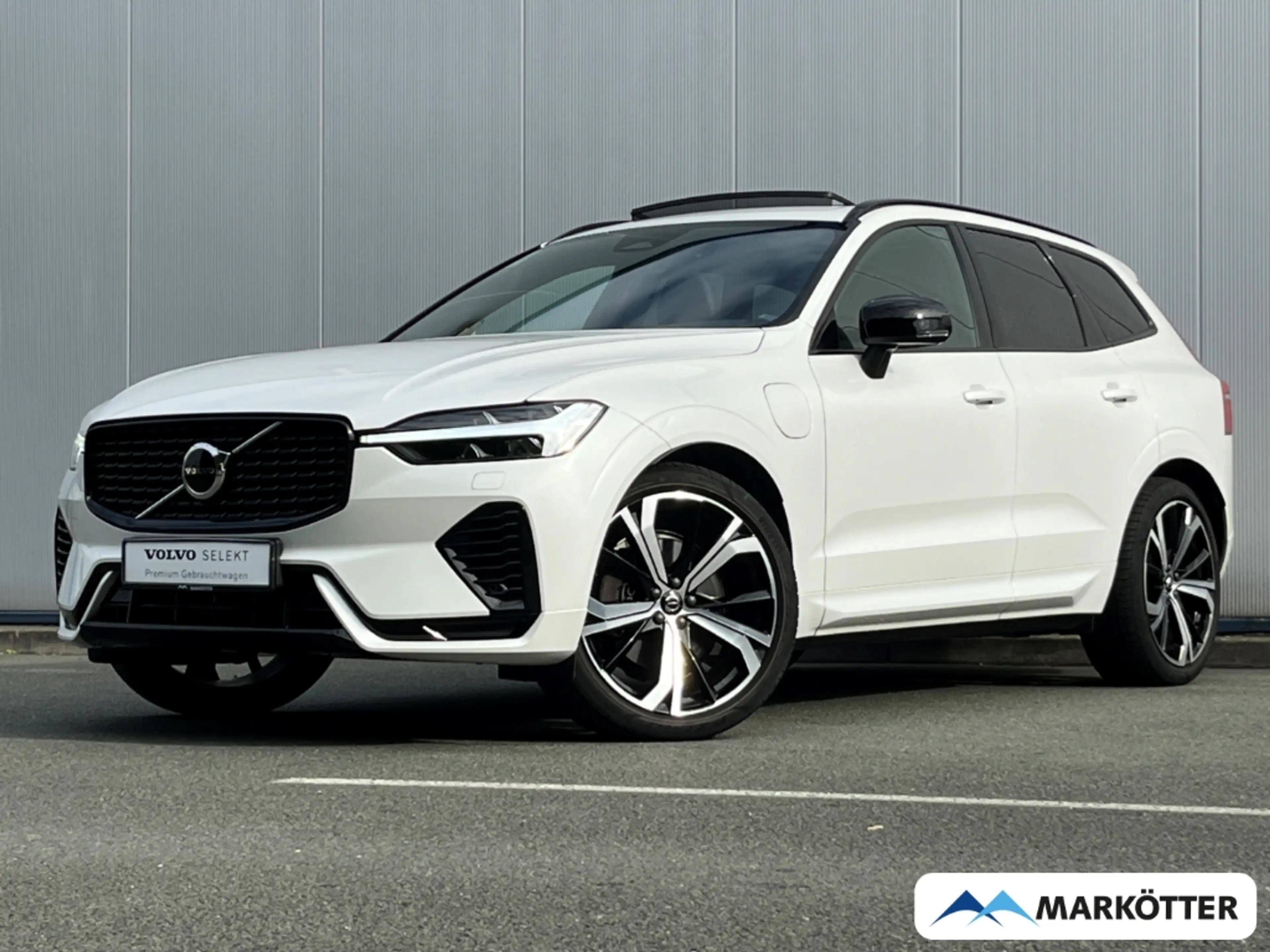 Volvo XC60 T6 AWD Recharge Plus Dark ACC/AHK/Luft/HUD