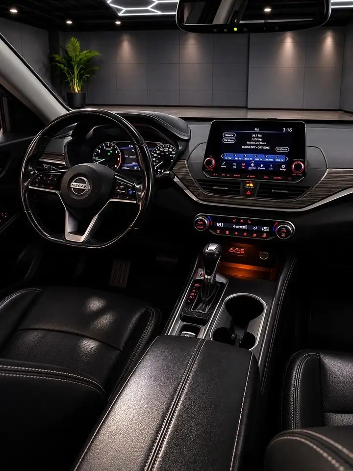 Nissan Altima fotografie Nissan Altima