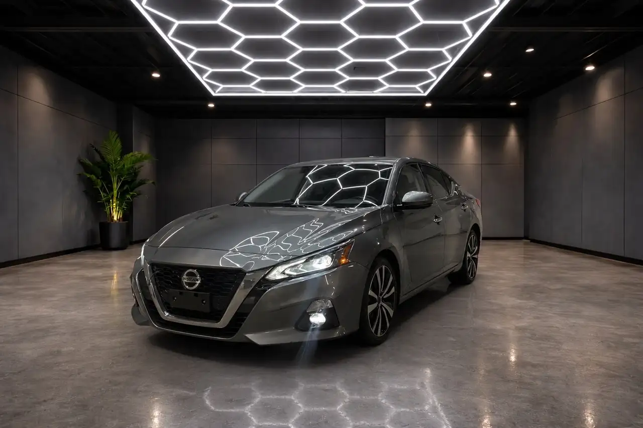 Nissan Altima fotografie Nissan Altima