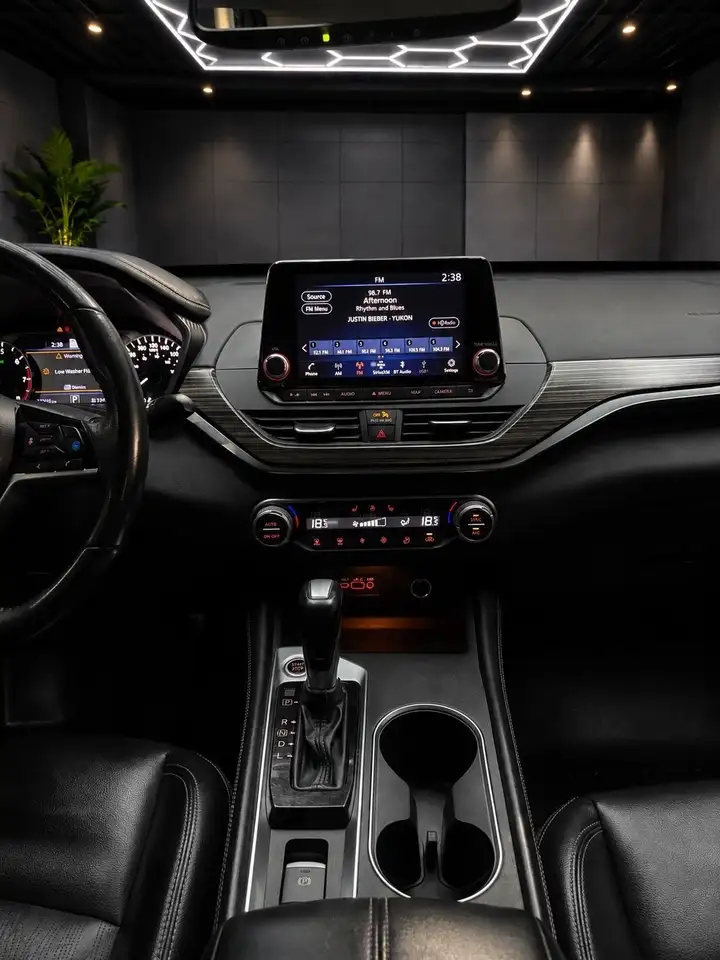Nissan Altima fotografie Nissan Altima
