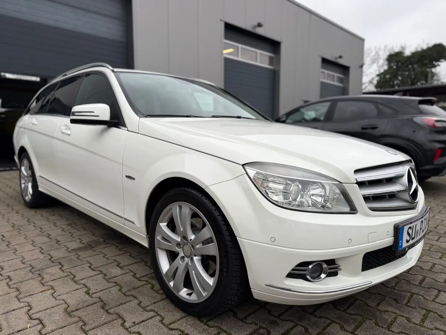 Mercedes-Benz C 180 T-Modell*Kompressor*AWR*ALUF.*SHZ*KLIMA* - 1